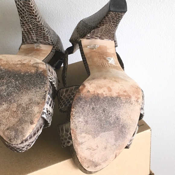 Pelle Moda Pepper Snake Platform Sandal - Picture 6 of 7